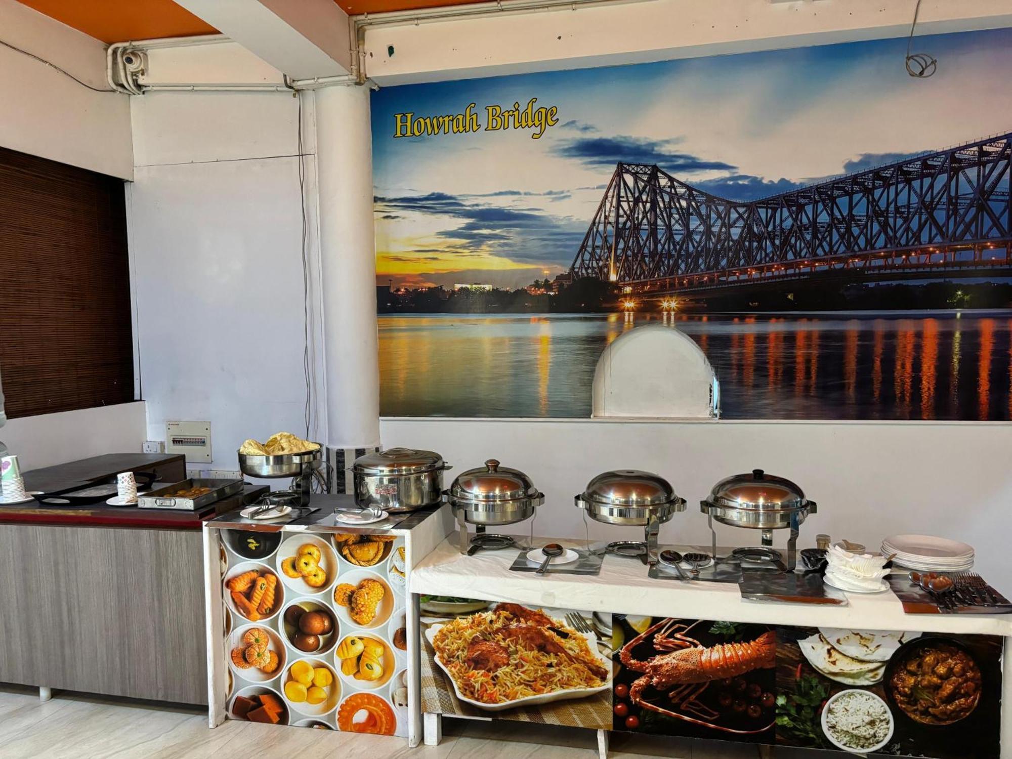 The Tamarind Tree Hotel & Restaurant Shadipur Eksteriør billede